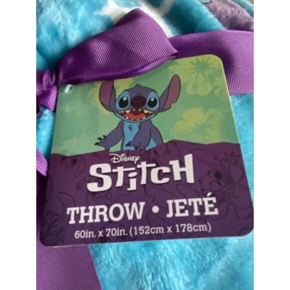 Disney Stitch Bundled Up In Striped Scarf Soft Plush Throw Blanket 60 X 70” NEW - Picture 6 of 14